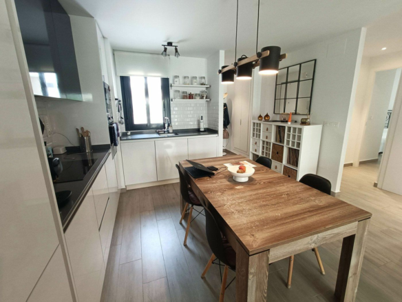 3-bedroom Apartment In San Miguel De Salinas, Spain (94 M²)