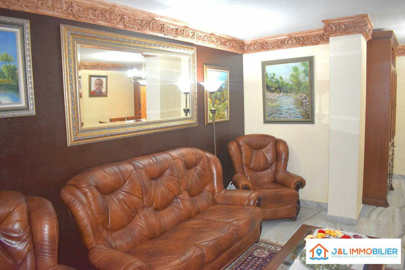 3-bedroom Apartment In Alicante, Spain (167 M²)