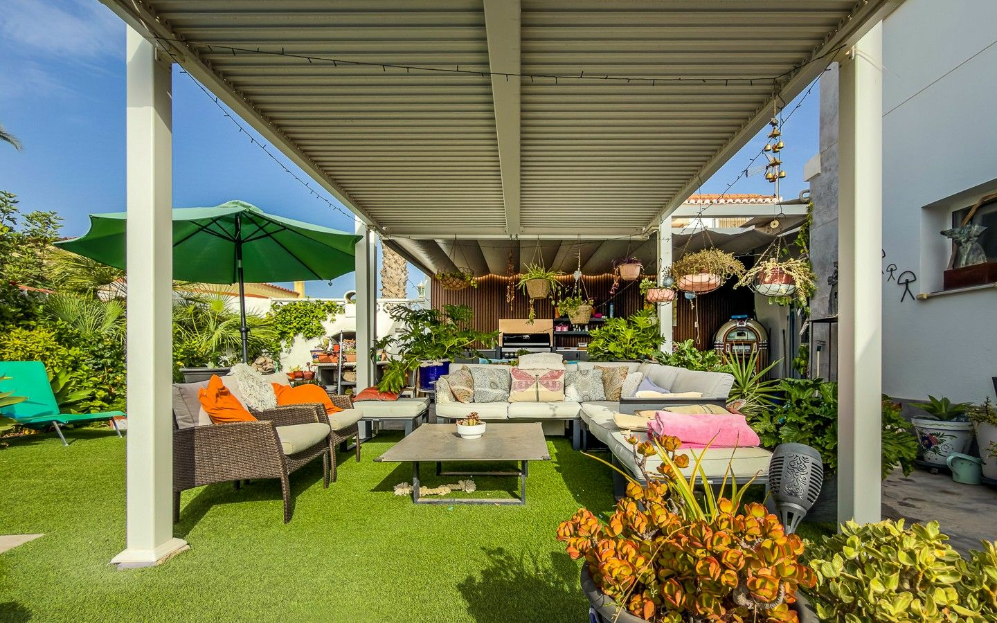 2-bedroom Villa In Torrevieja, Spain (130 M²)