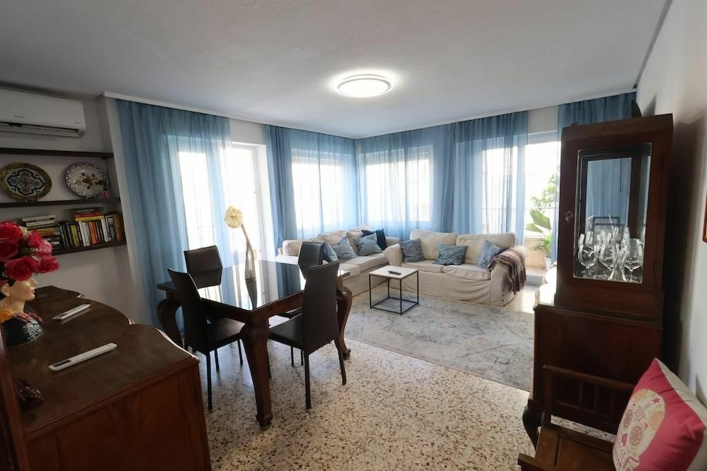 3-bedroom Apartment In Torrevieja, Spain (104 M²)