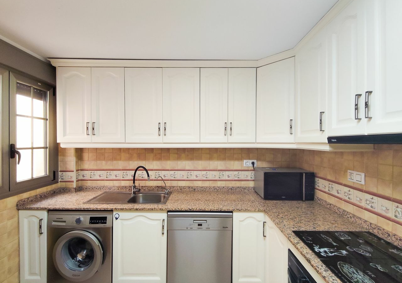 3-bedroom Apartment In Torrevieja, Spain (109 M²)