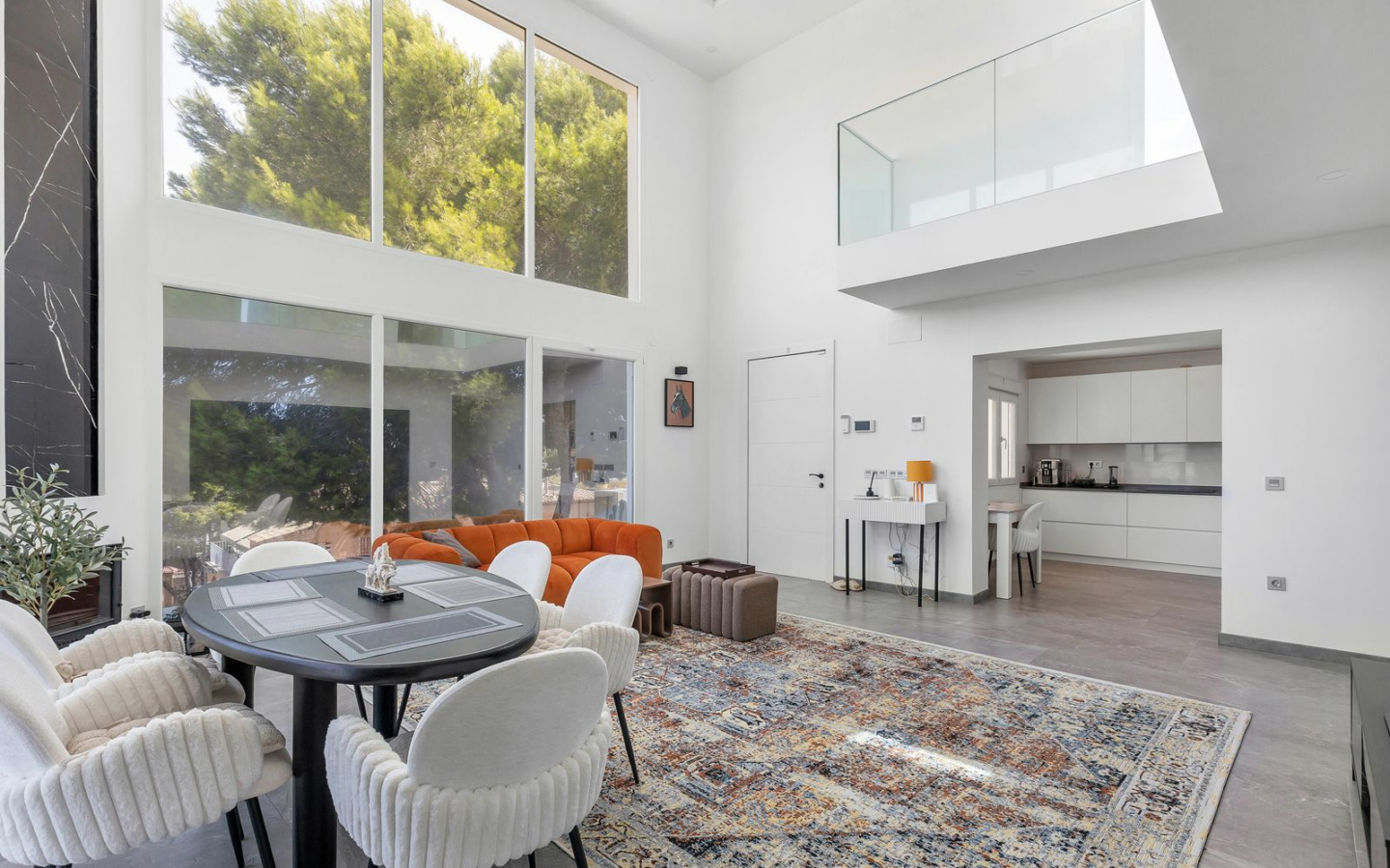 6-bedroom Villa In Torrevieja, Spain (257 M²)