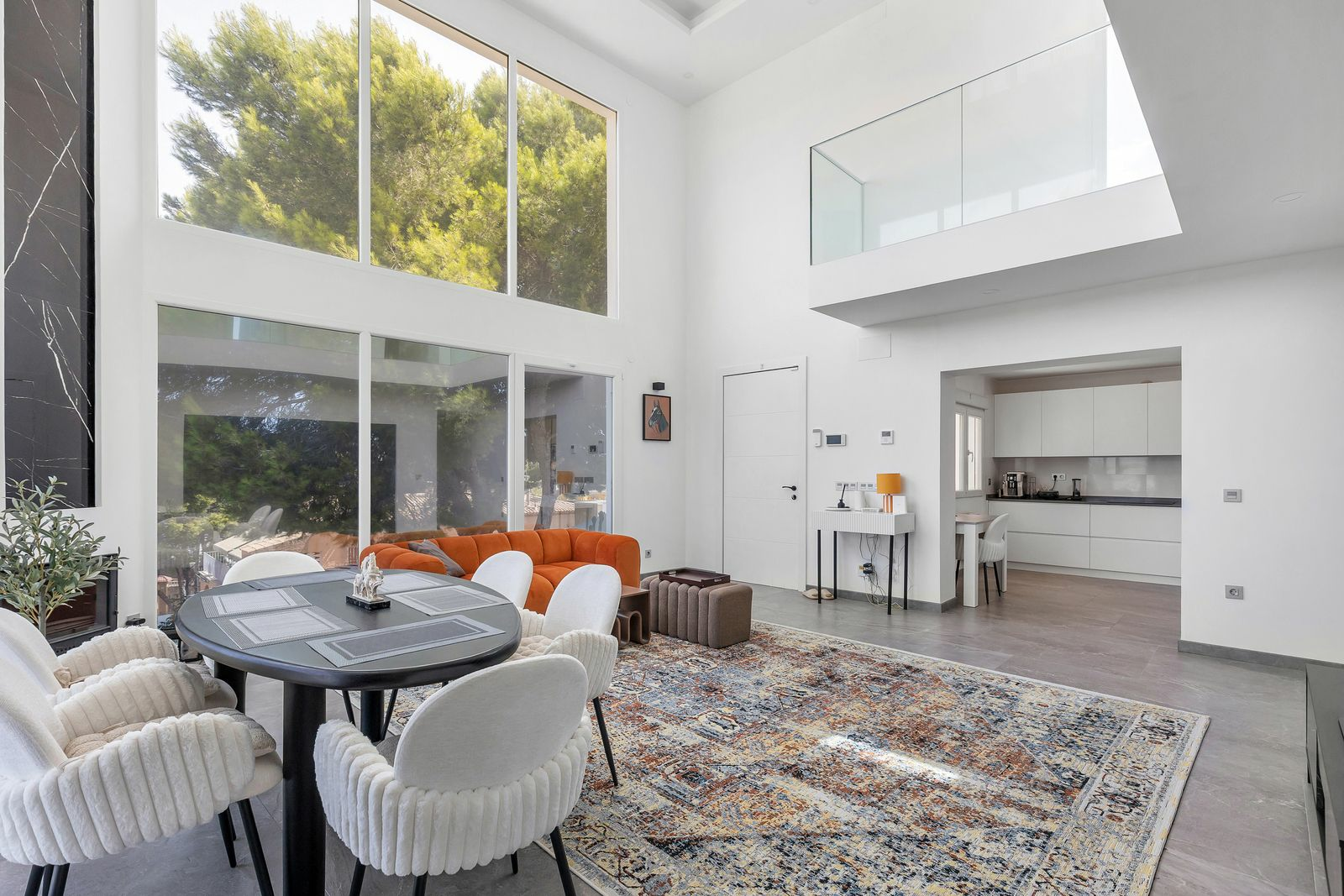 6-bedroom Villa In Torrevieja, Spain (257 M²)