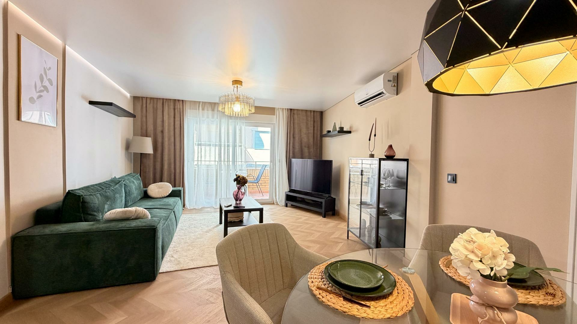 3-bedroom Apartment In Torrevieja, Spain (100 M²)