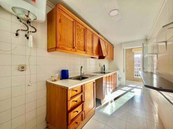 3-bedroom Apartment In Torrevieja, Spain (106 M²)