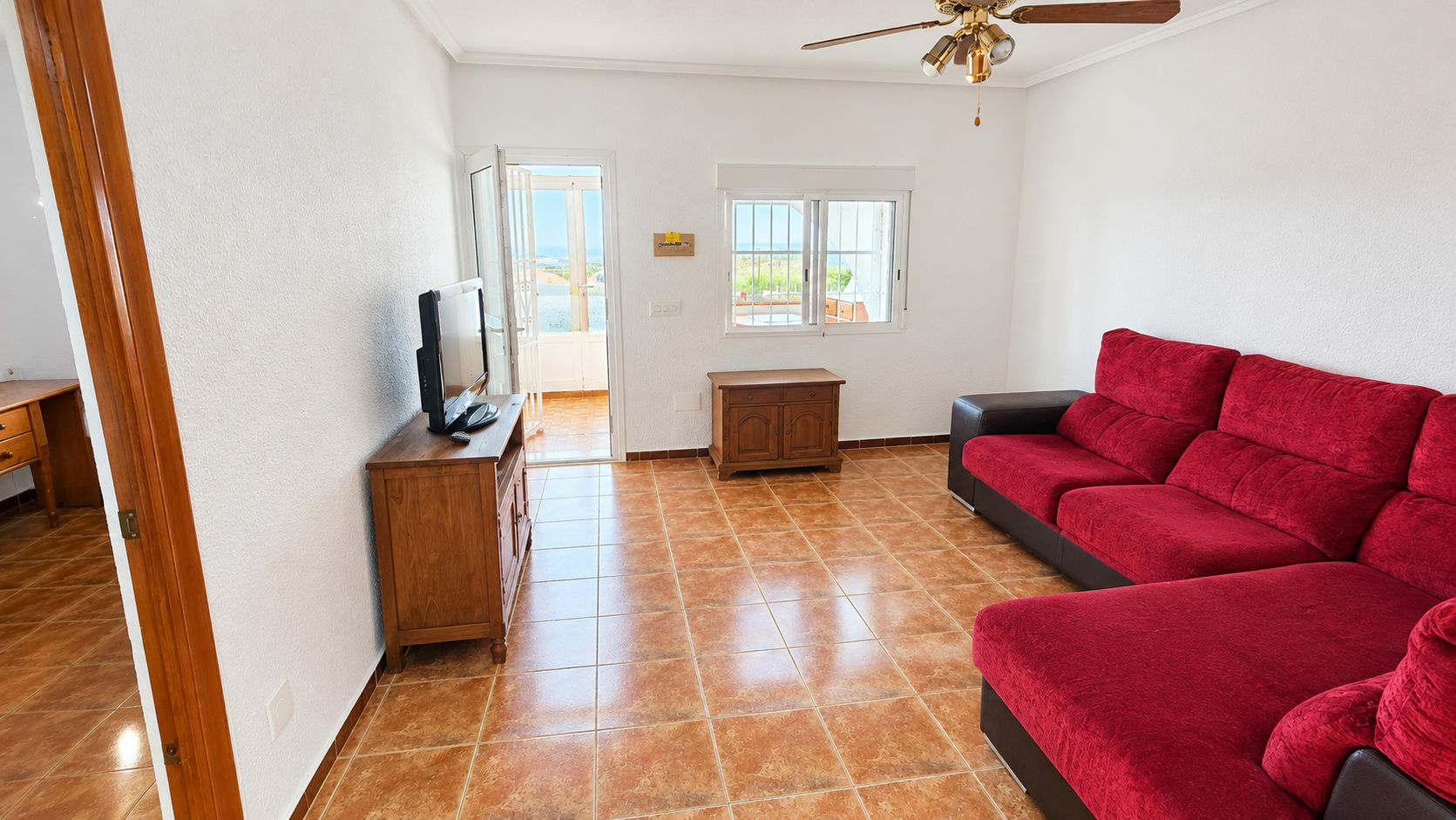 3-bedroom House In Almoradi, Spain (188 M²)