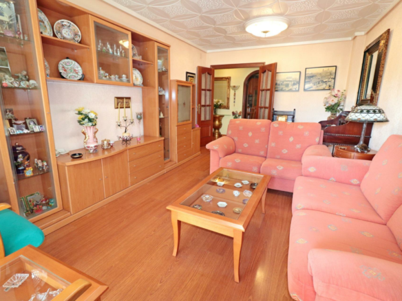 3-bedroom Apartment In Torrevieja, Spain (97 M²)