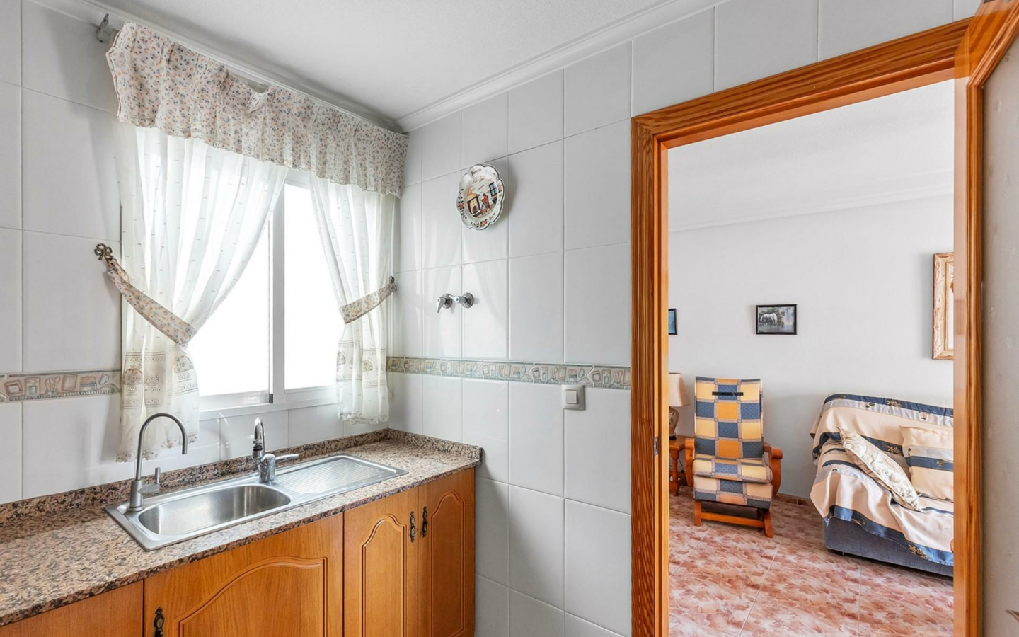 2-bedroom Apartment In Torrevieja, Spain (77 M²)