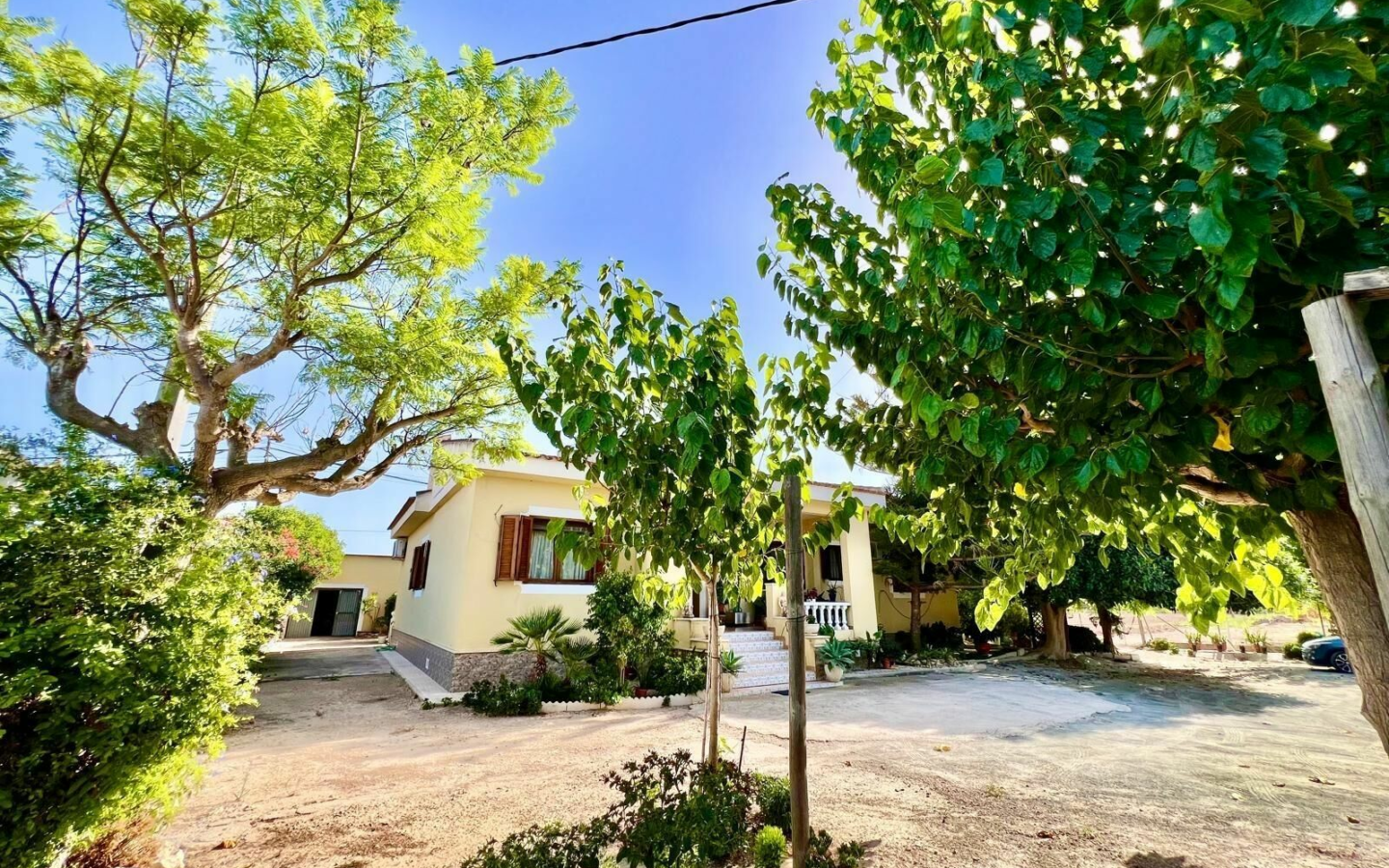 4-bedroom Villa In Daya Vieja, Spain (627 M²)