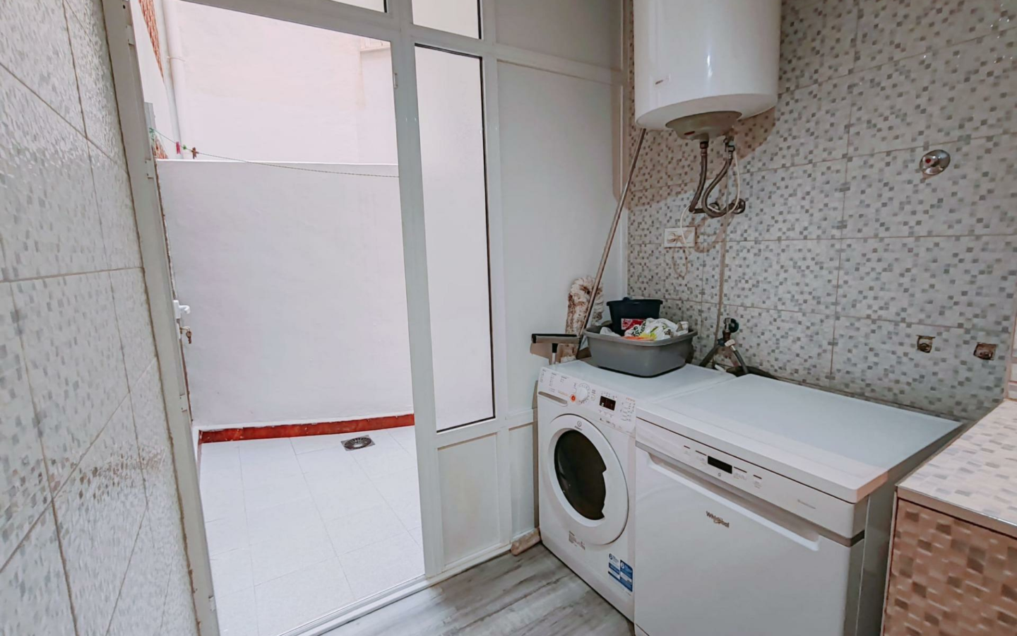 3-bedroom Apartment In Torrevieja, Spain (112 M²)