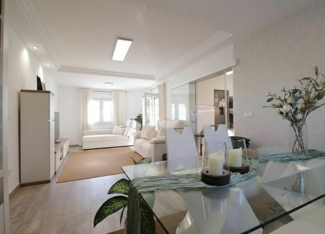 4-bedroom Villa In Orihuela Costa, Spain (270 M² Plot)
