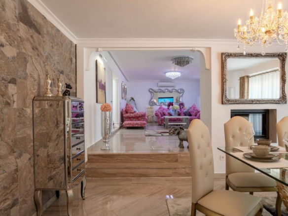 4-bedroom Villa In San Miguel De Salinas, Spain (302 M²)