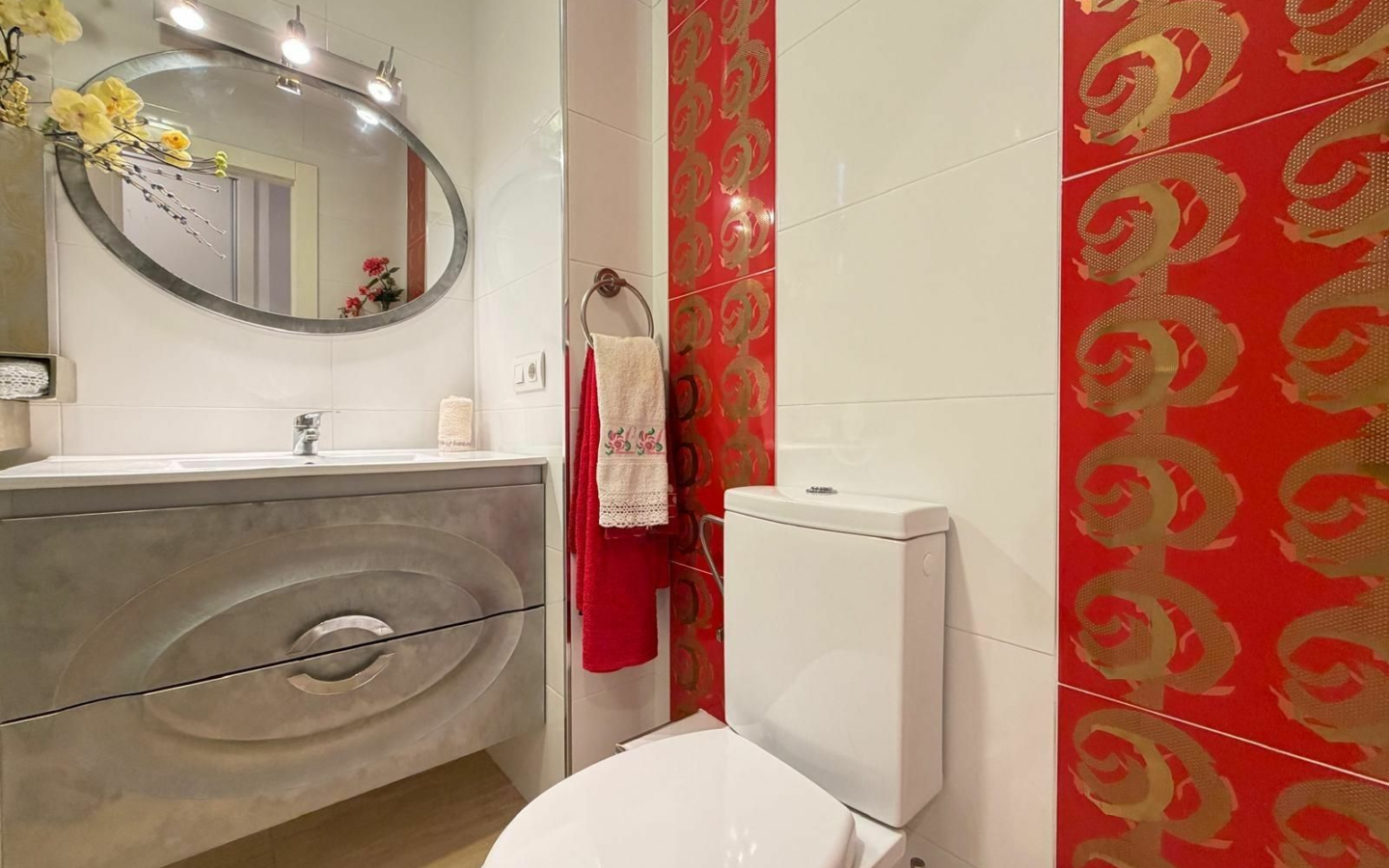 2-bedroom Apartment In Torrevieja, Spain (54 M²)
