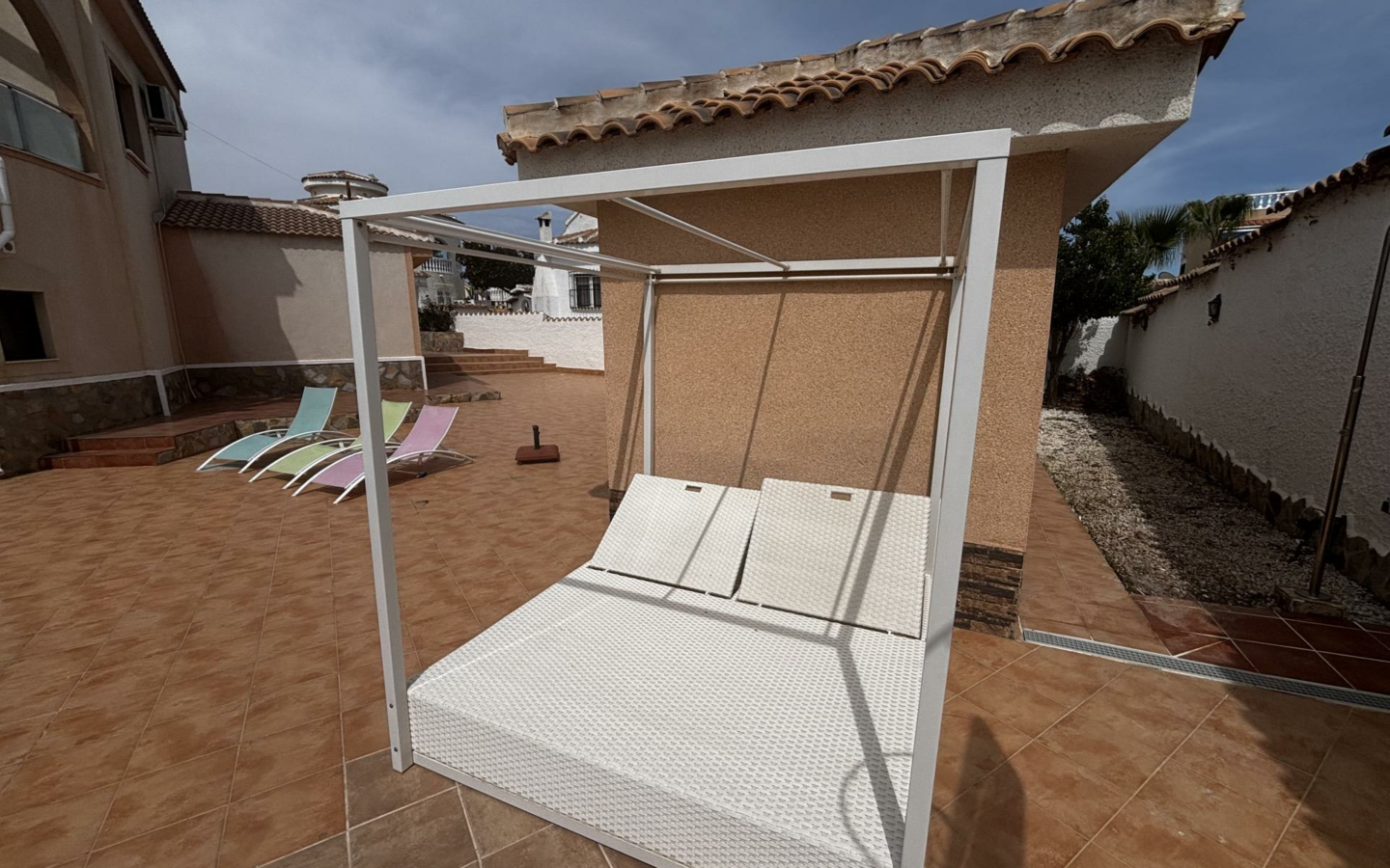 4-bedroom Villa In Rojales, Spain (247 M²)