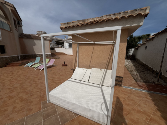 4-bedroom Villa In Rojales, Spain (247 M²)