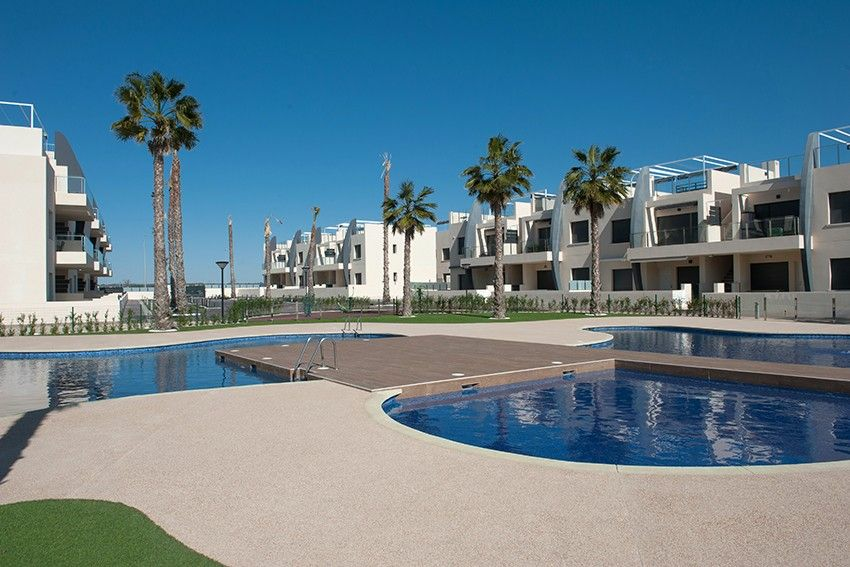2-bedroom Apartment In Pilar De La Horadada, Spain (70 M²)