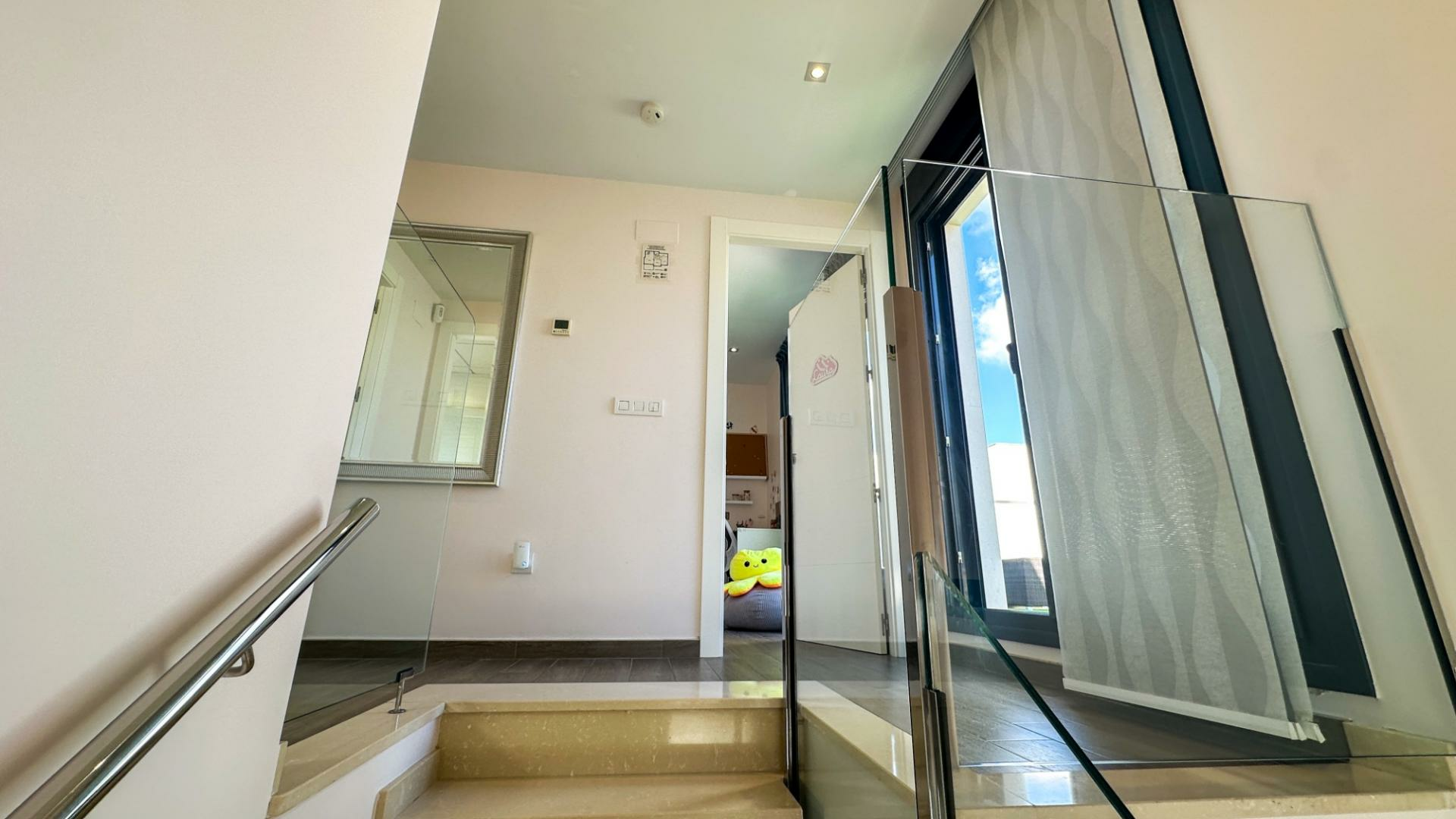 5-bedroom Villa In Torrevieja, Spain (250 M²)
