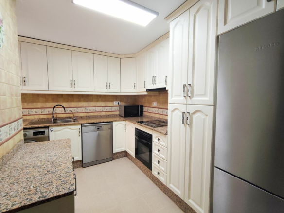 3-bedroom Apartment In Torrevieja, Spain (109 M²)