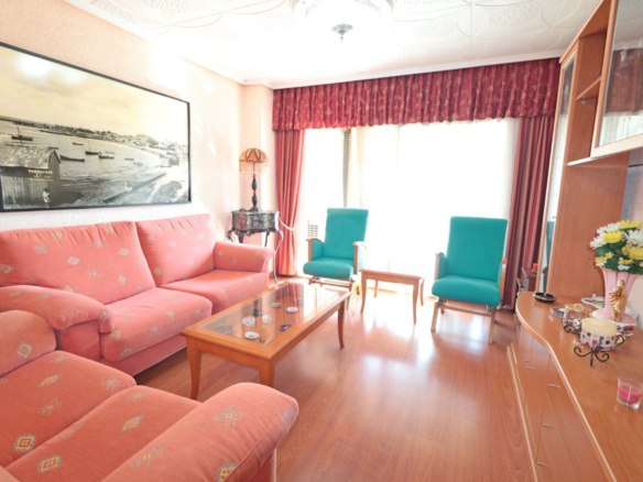3-bedroom Apartment In Torrevieja, Spain (97 M²)