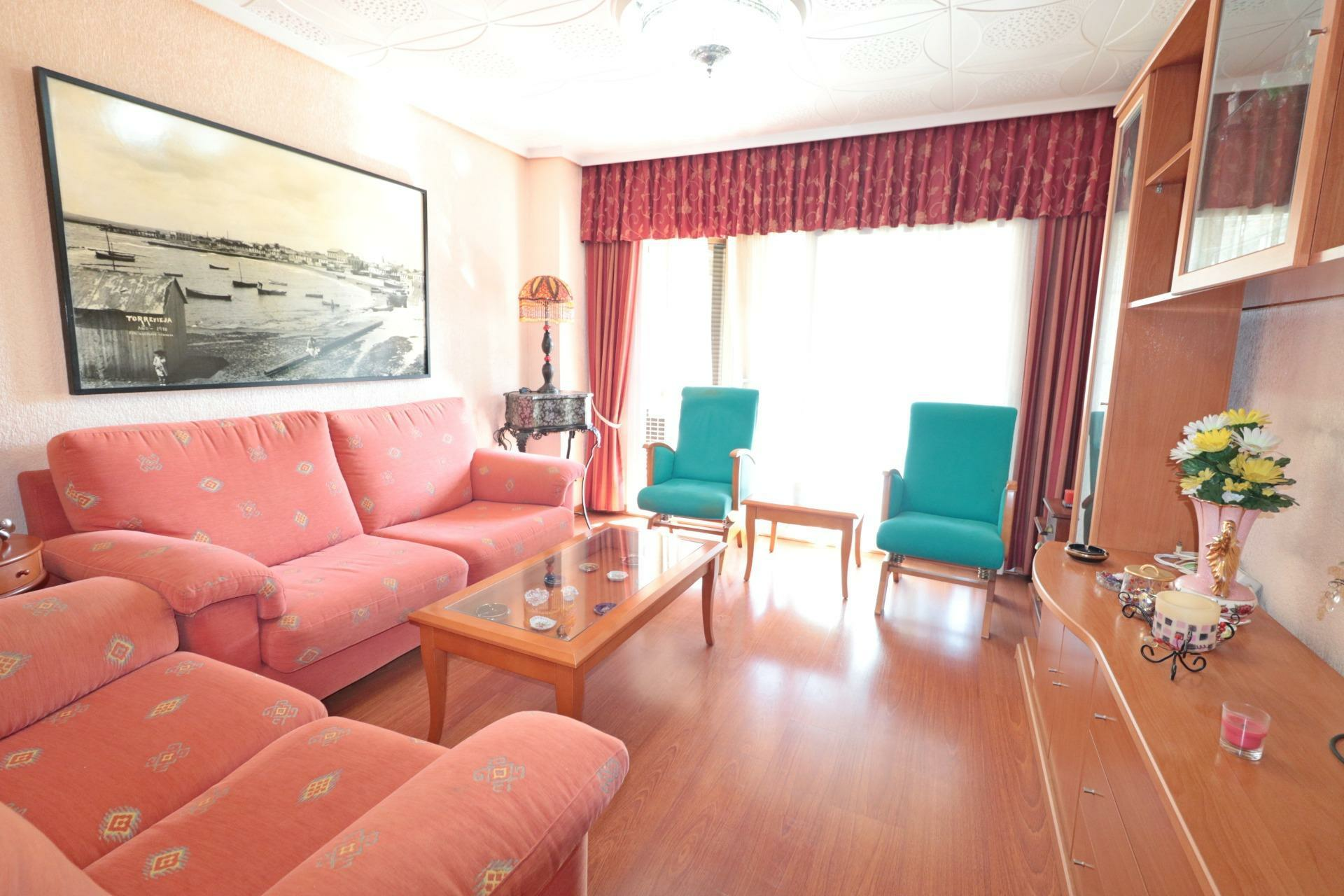 3-bedroom Apartment In Torrevieja, Spain (97 M²)