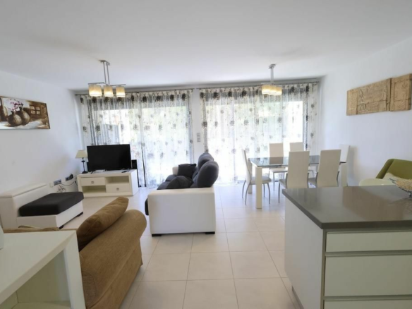 2-bedroom Apartment In Orihuela Costa, Spain (80 M²)