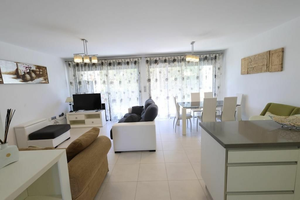 2-bedroom Apartment In Orihuela Costa, Spain (80 M²)