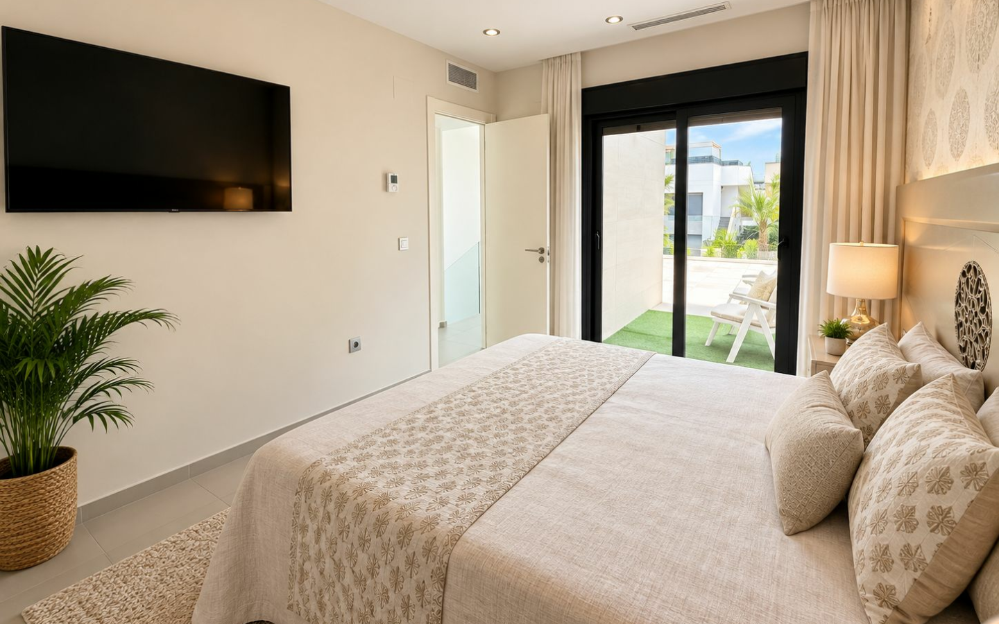 3-bedroom Villa In Almoradi, Spain (125 M²)