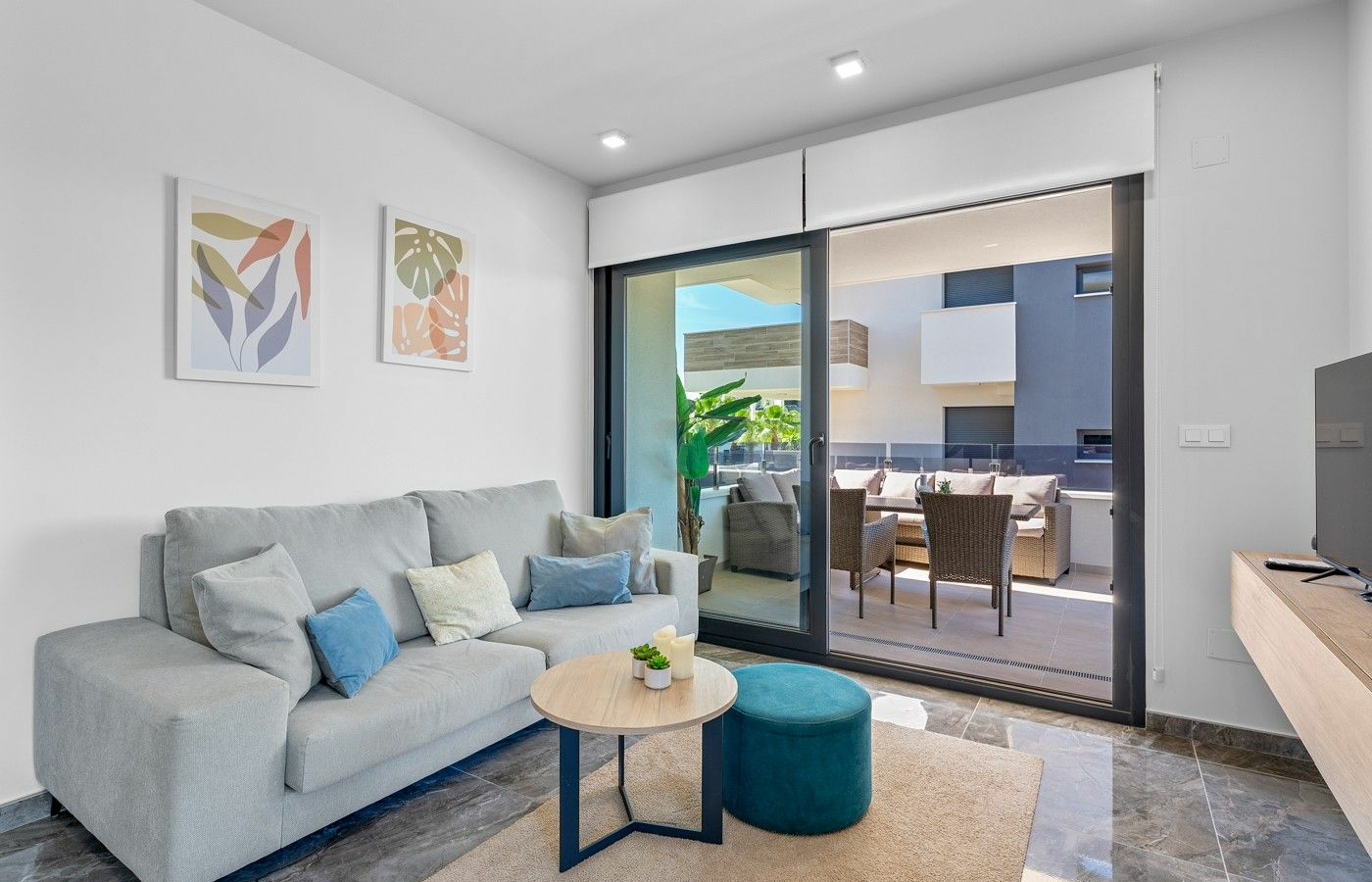 2-bedroom Apartment In Orihuela Costa, Spain (80 M²)