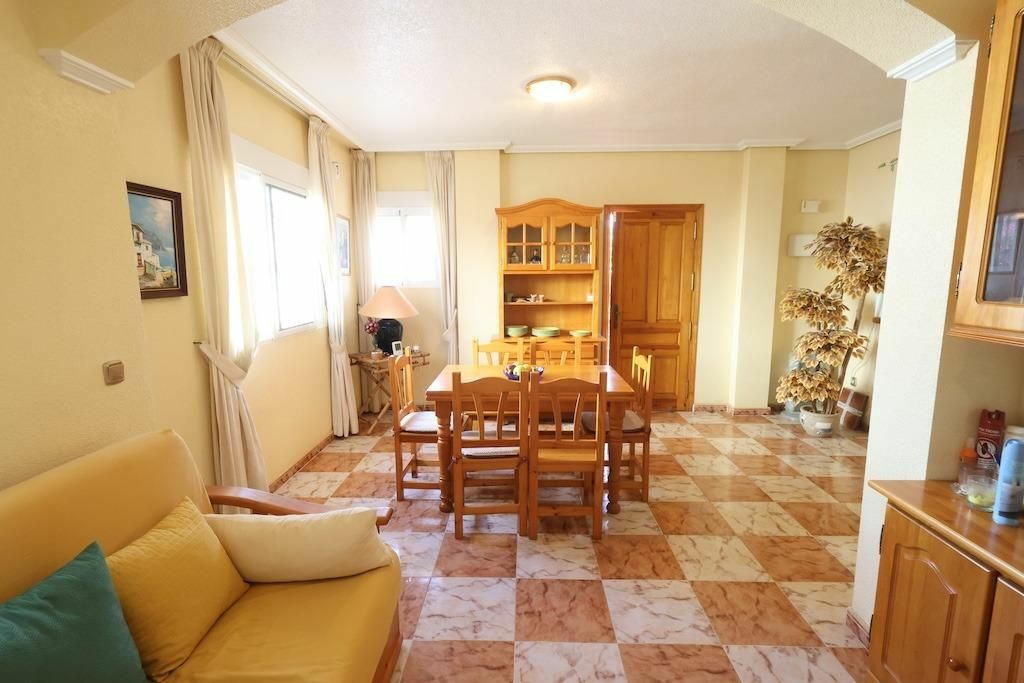 2-bedroom House In Orihuela Costa, Spain (80 M²)