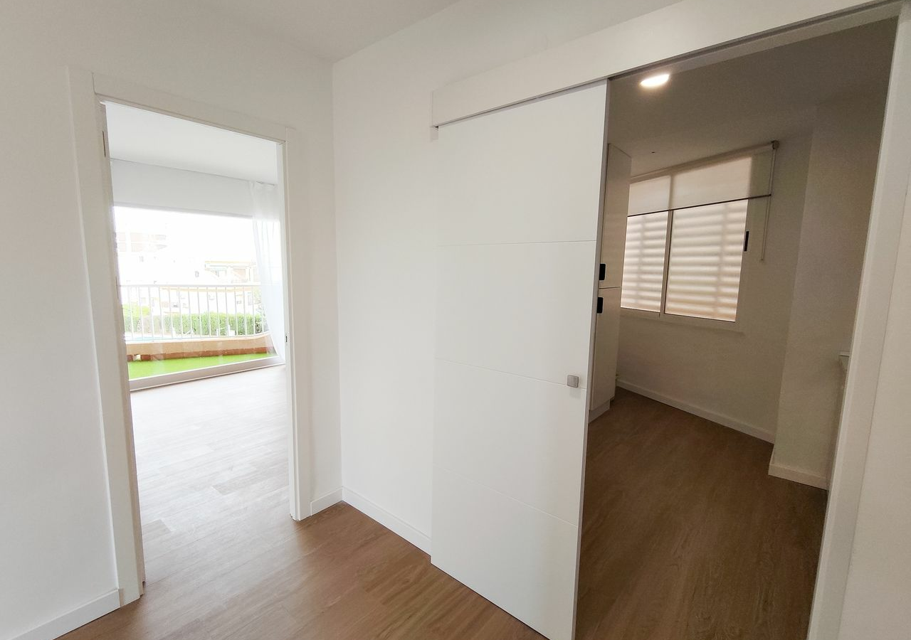 3-bedroom Apartment In Orihuela Costa, Spain (93 M²)