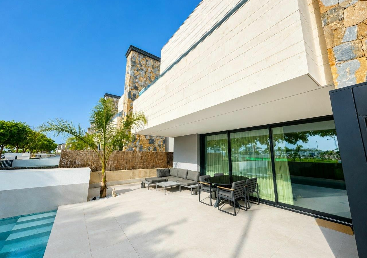 3-bedroom Villa In Los Alcázares, Spain