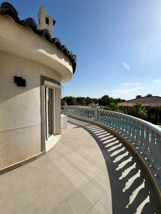 4-bedroom Villa In Formentera Del Segura, Spain (97 M²)