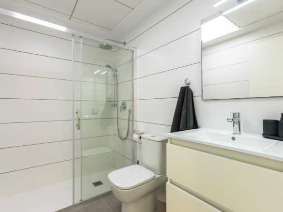 2-bedroom Apartment In Orihuela Costa, Spain (62 M²)