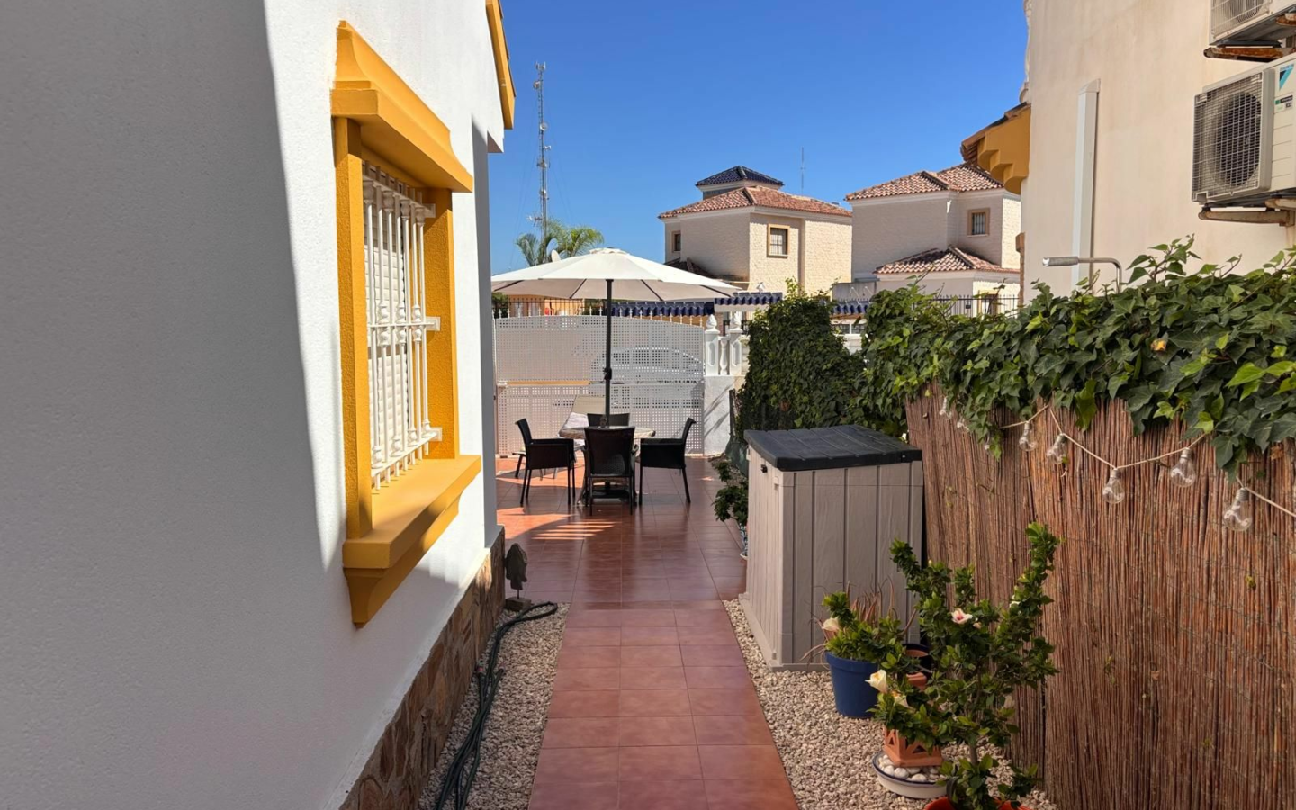 3-bedroom Villa In Guardamar Del Segura, Spain (108 M²)