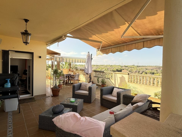 5-bedroom Villa In Orihuela Costa, Spain (214 M²)