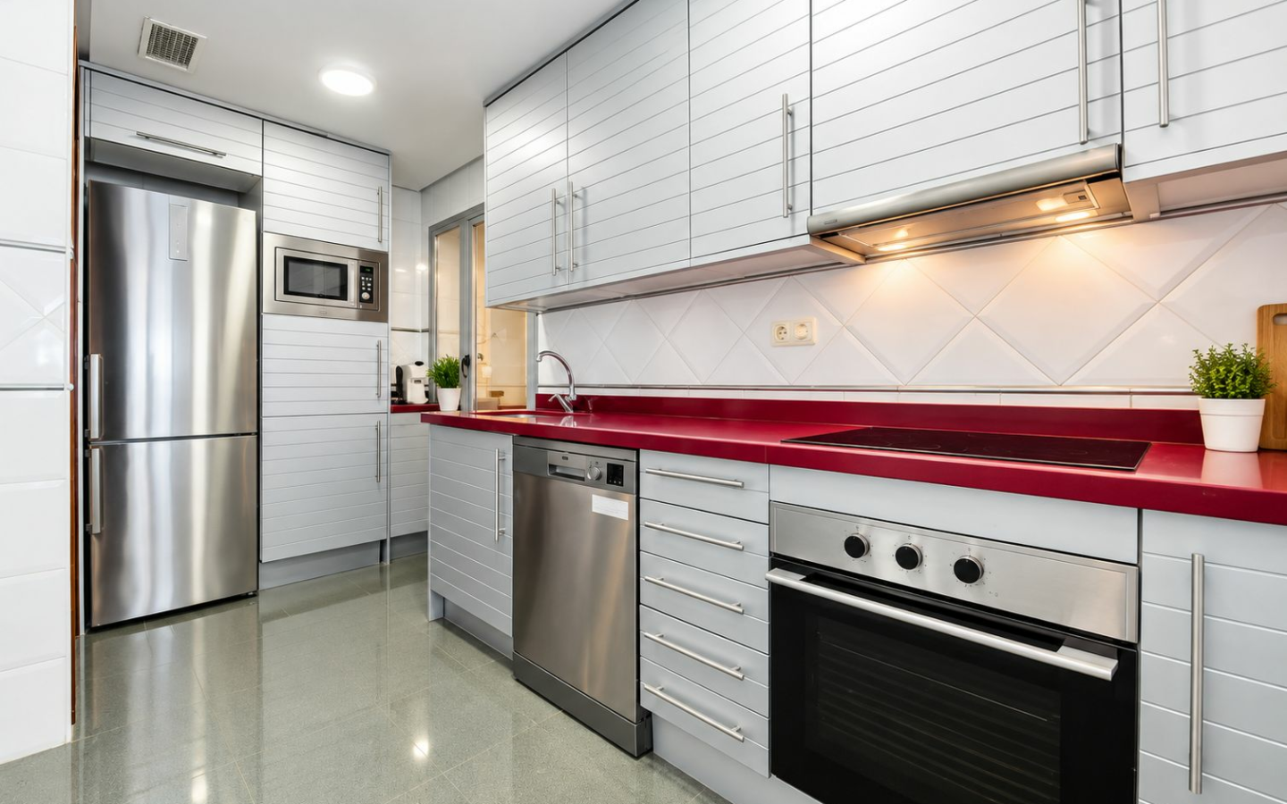 3-bedroom Apartment In Torrevieja, Spain (120 M²)