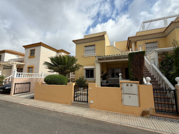 2-bedroom Bungalow In Orihuela Costa, Spain (60 M²)