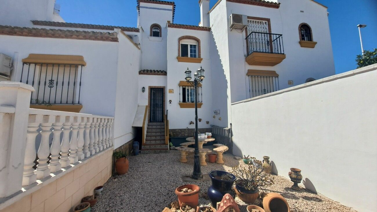2-bedroom House In Orihuela Costa, Spain (87 M²)