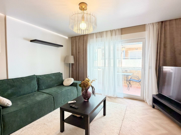 3-bedroom Apartment In Torrevieja, Spain (100 M²)
