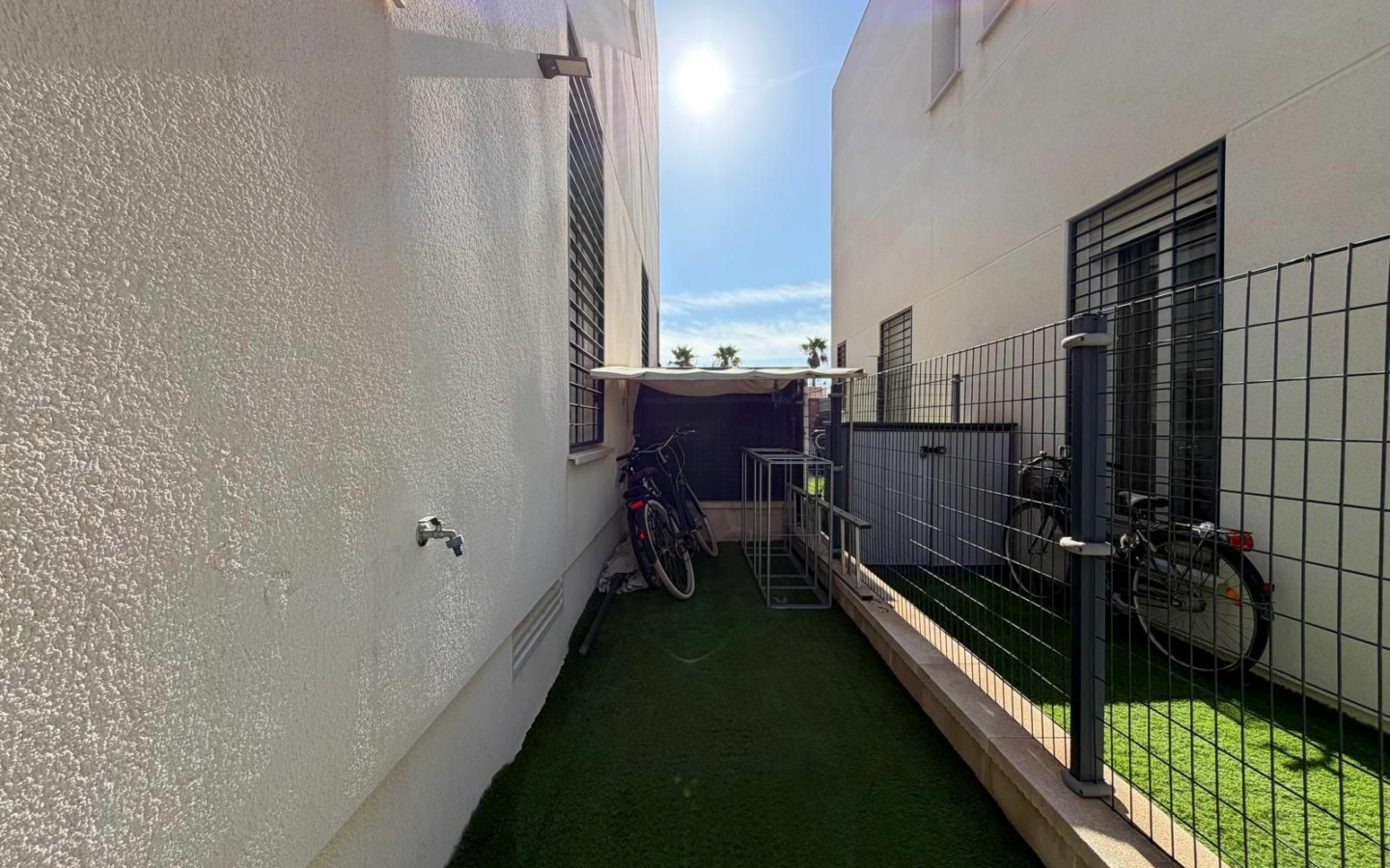 3-bedroom House In Torrevieja, Spain (197 M²)