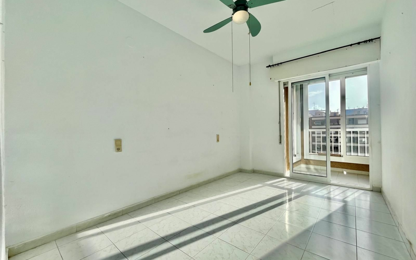 3-bedroom Apartment In Torrevieja, Spain (106 M²)