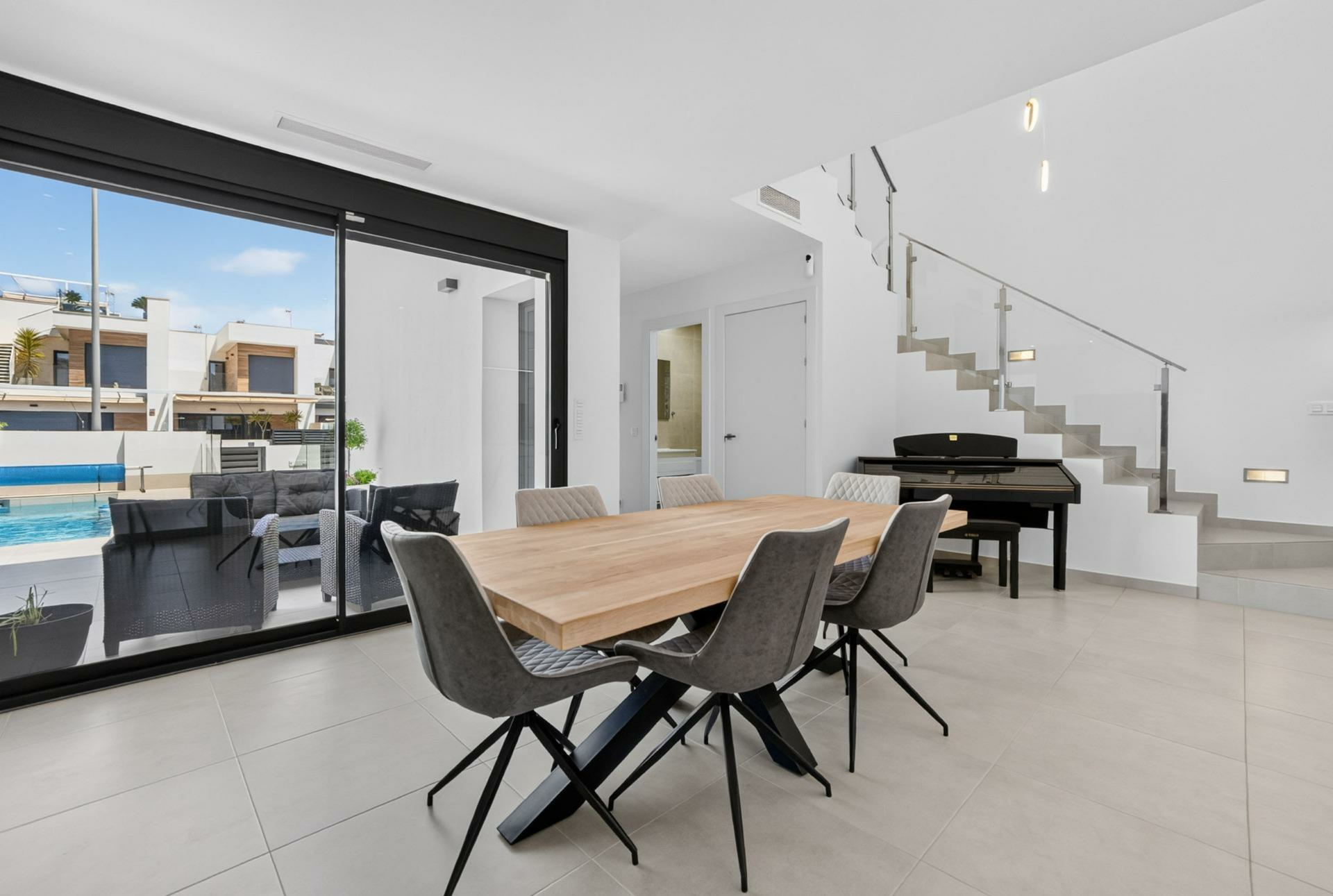 2-9-878254 5-bedroom Villa In Rojales, Spain (214 M²)