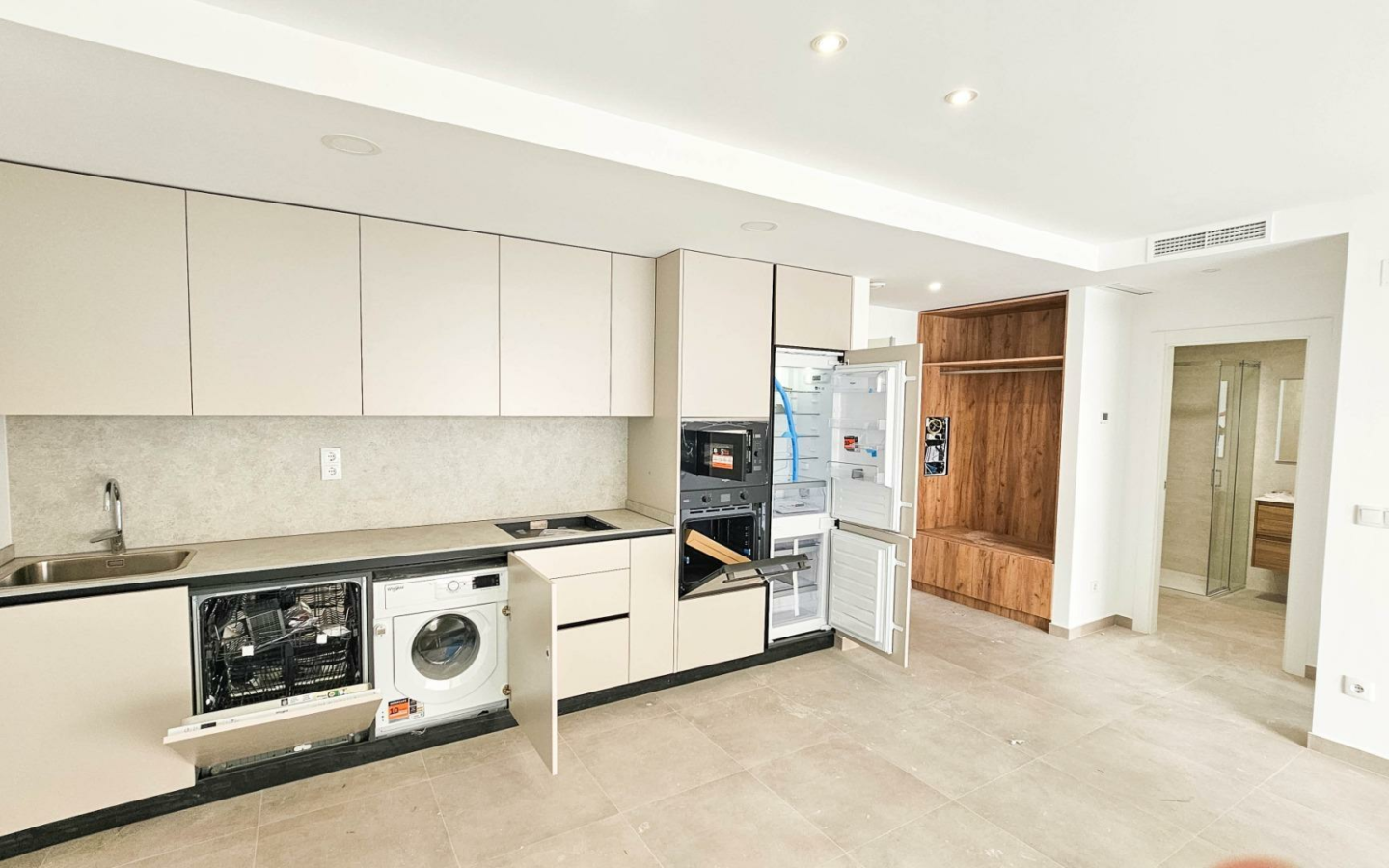 1-bedroom Apartment In Torrevieja, Spain (63 M²)