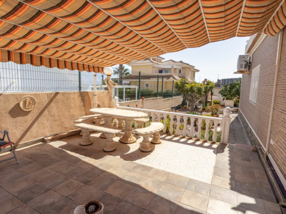 4-bedroom Villa In Orihuela Costa, Spain (180 M²)