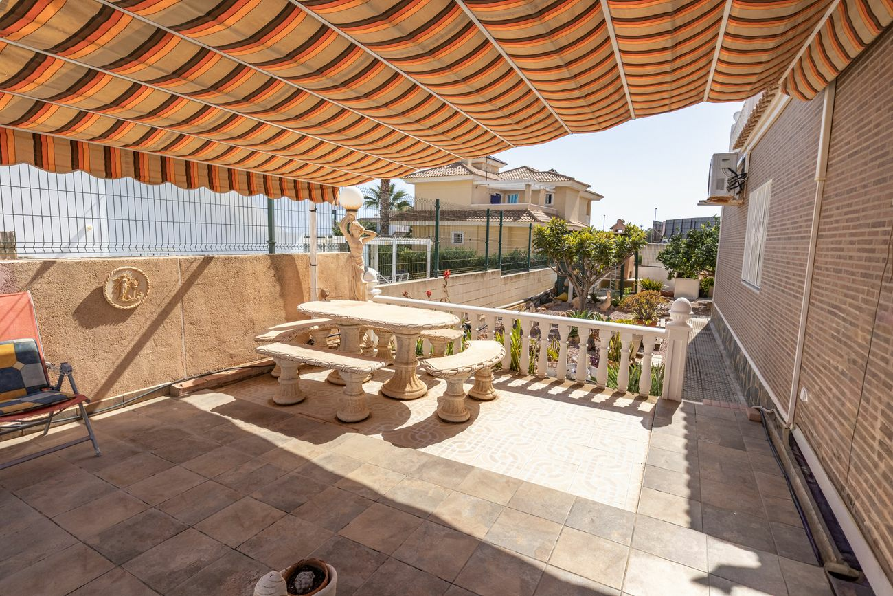 4-bedroom Villa In Orihuela Costa, Spain (180 M²)