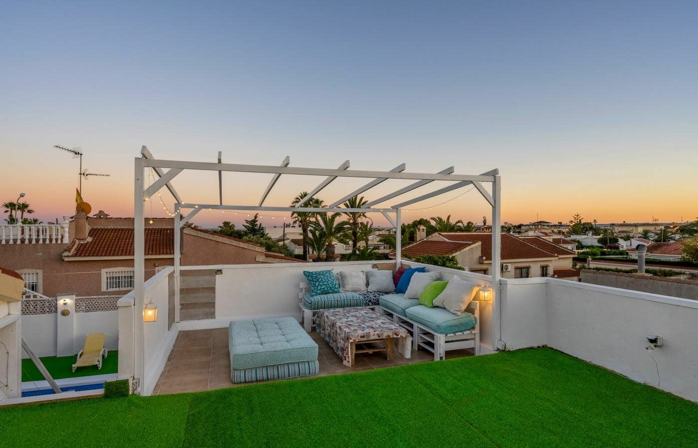 6-bedroom Villa In Rojales, Spain (285 M²)
