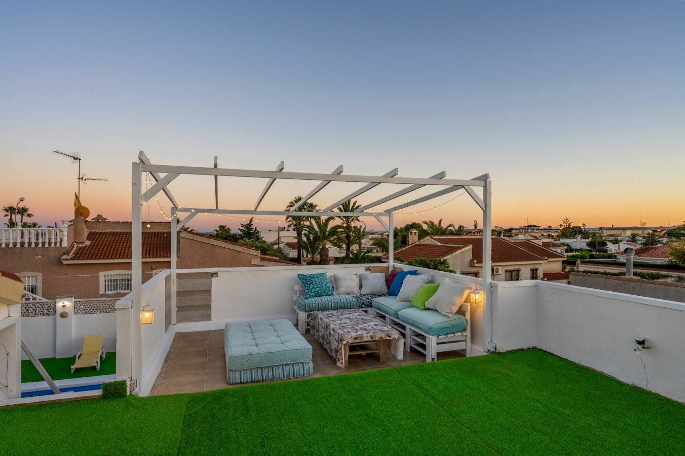 6-bedroom Villa In Rojales, Spain (285 M²)