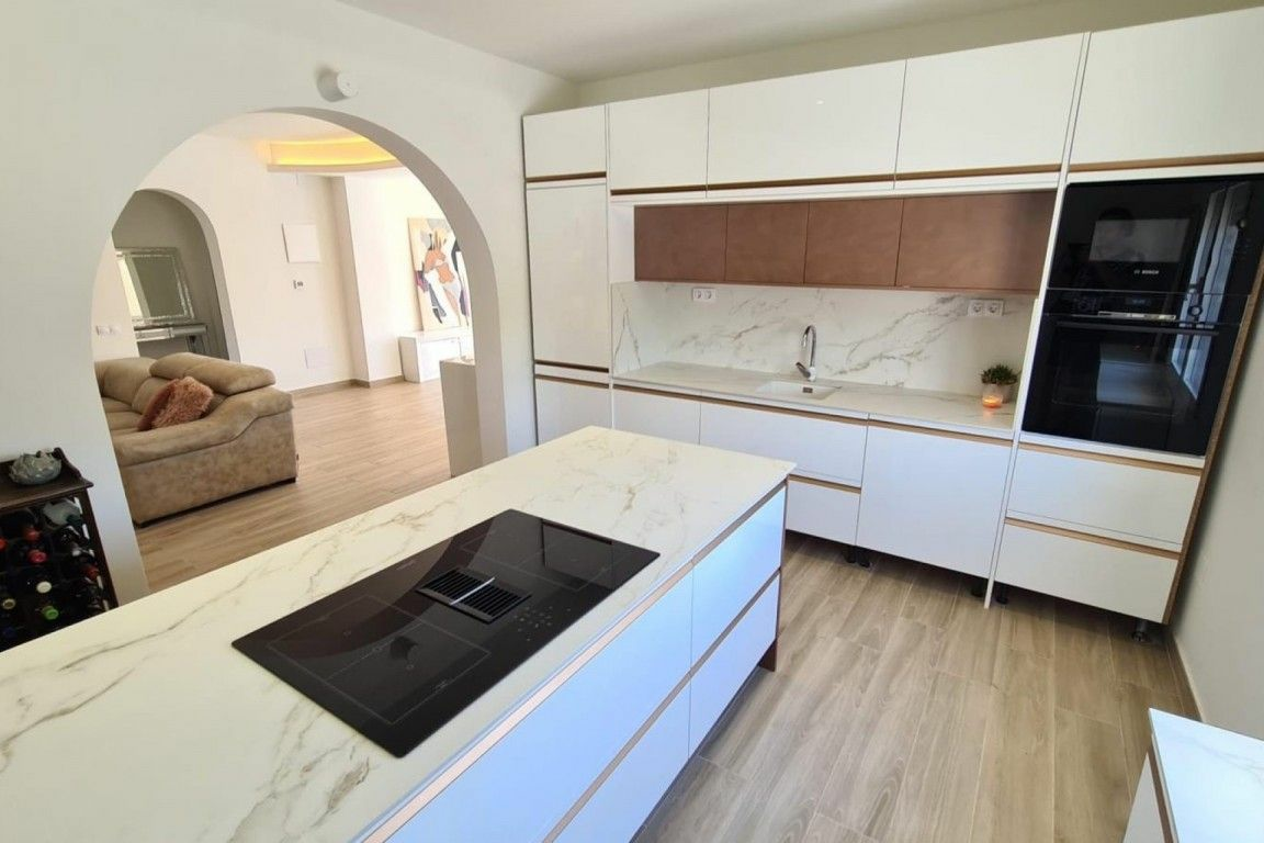 3-bedroom Villa In Almoradi, Spain (165 M²)