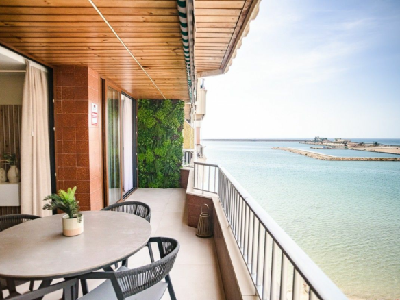 3-bedroom Apartment In Torrevieja, Spain (110 M²)