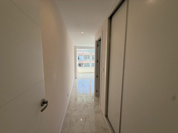 3-bedroom Apartment In Torrevieja, Spain (110 M²)